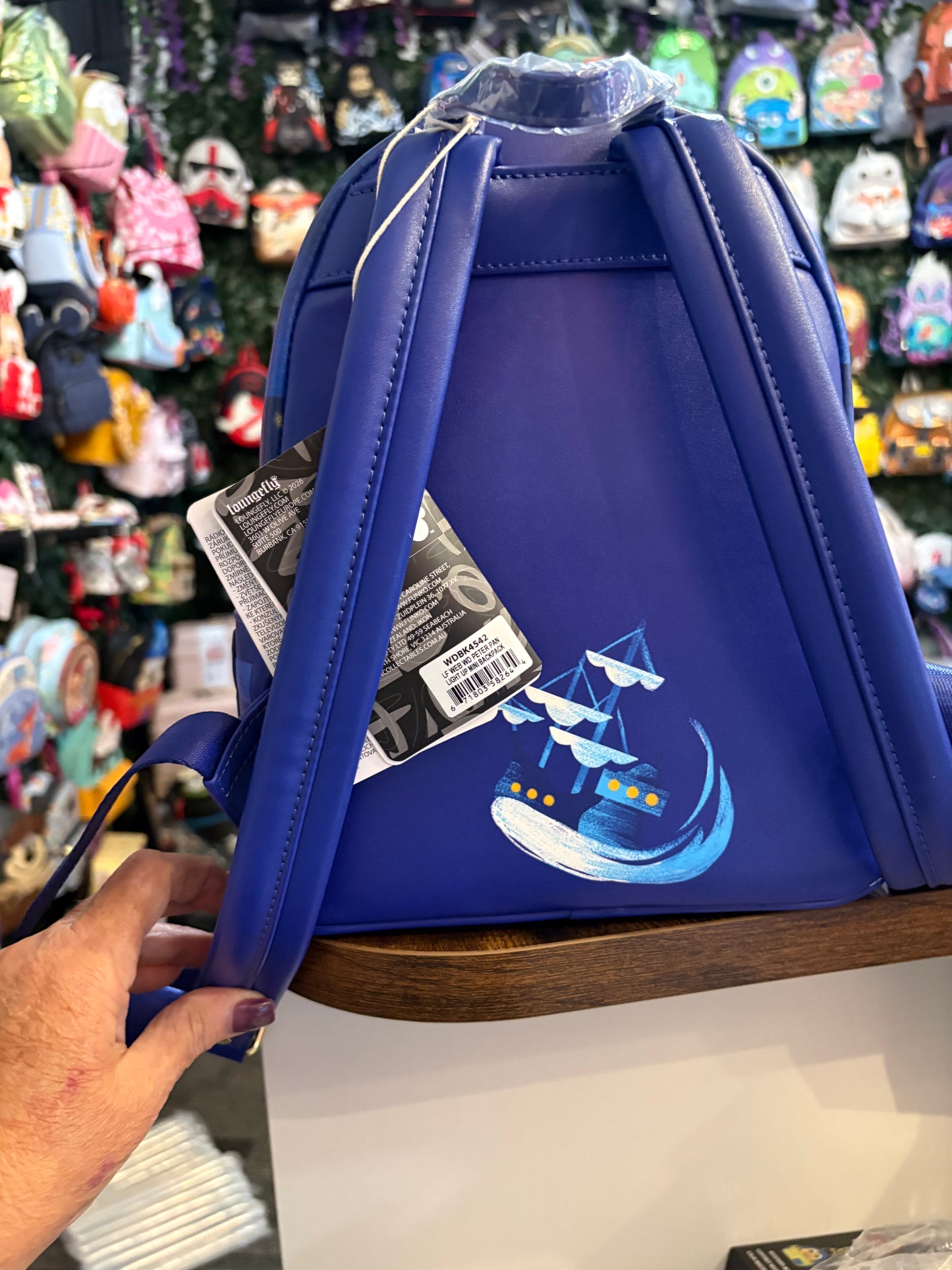 Loungefly Peter Pan Exclusive London Light up mini backpack