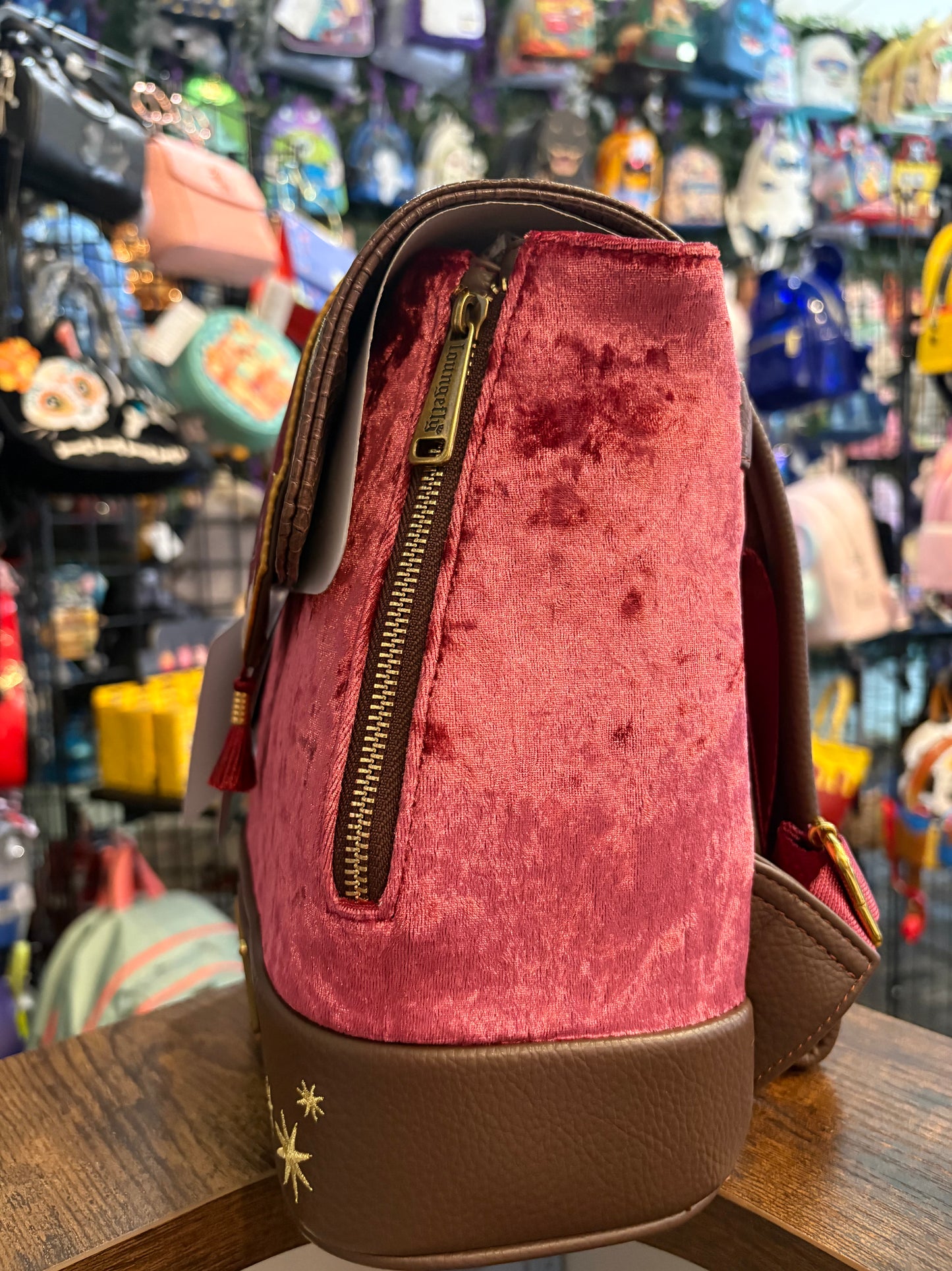 Loungefly Harry Potter Gryfndor Banner Velvet mini Backpack