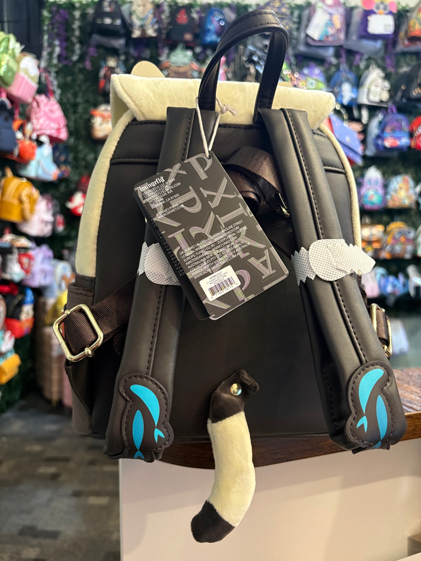 Loungefly Disney Dogs and Cats Machiavelli mini Backpack