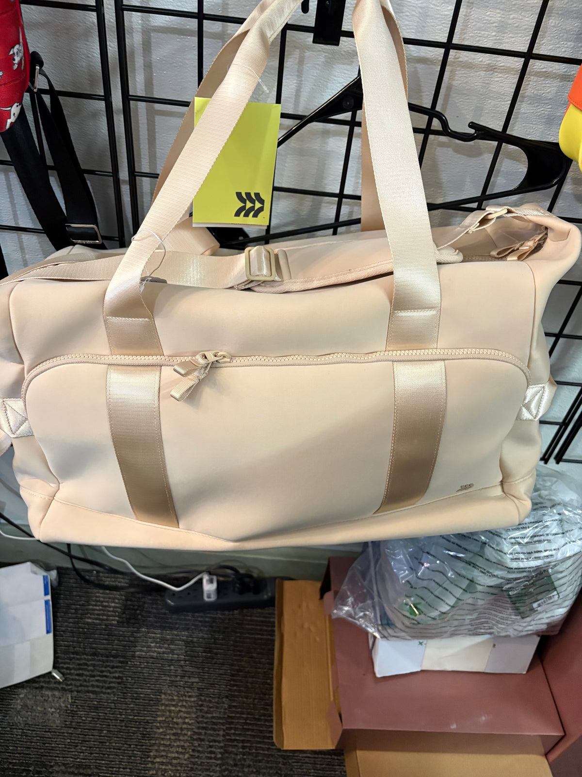 All in Motion Duffle Cream 20x9x12