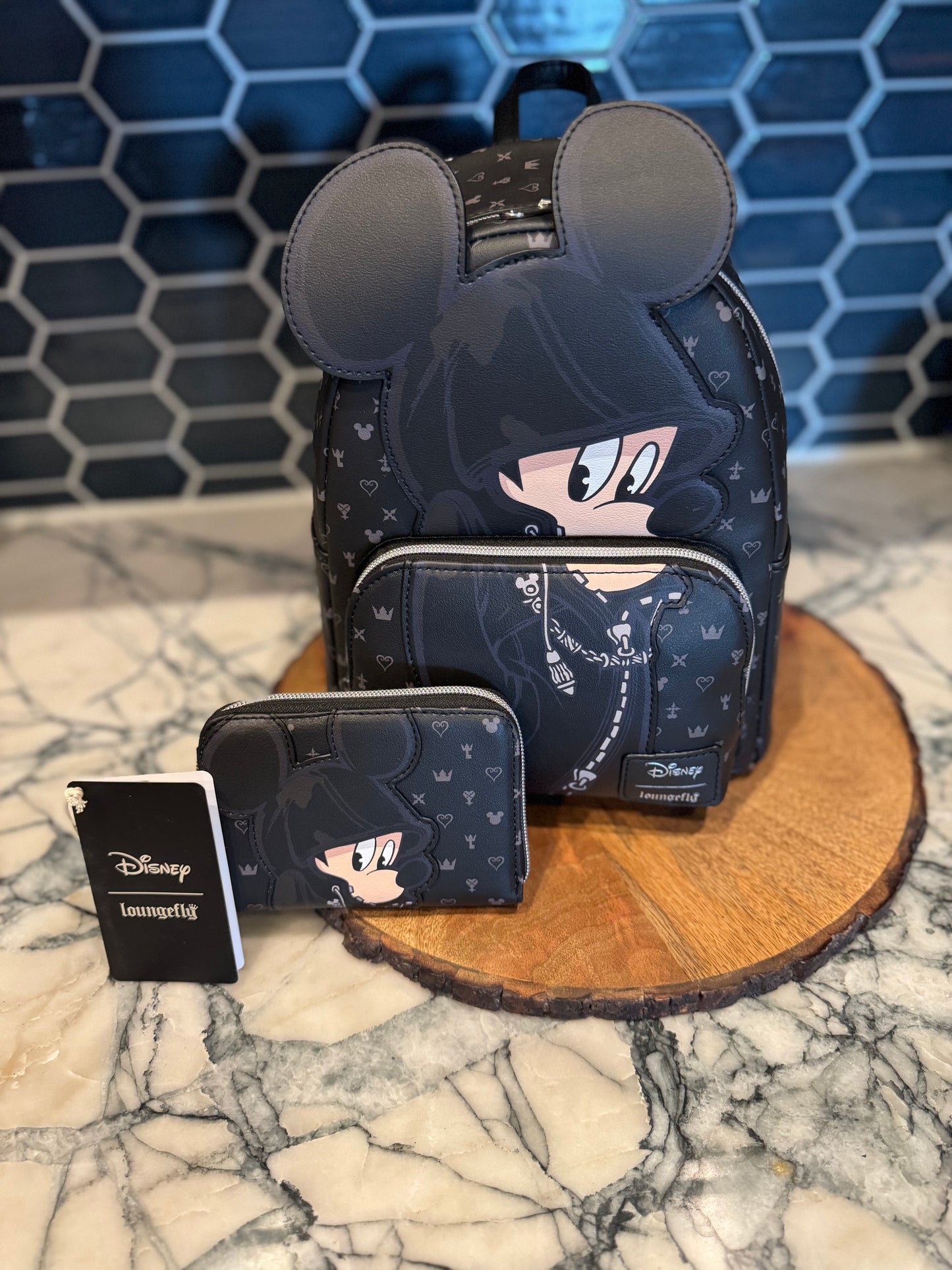 Disney Kingdom Hearts LoungeFly King Mickey Backpack & Wallet GameStop Exclusive