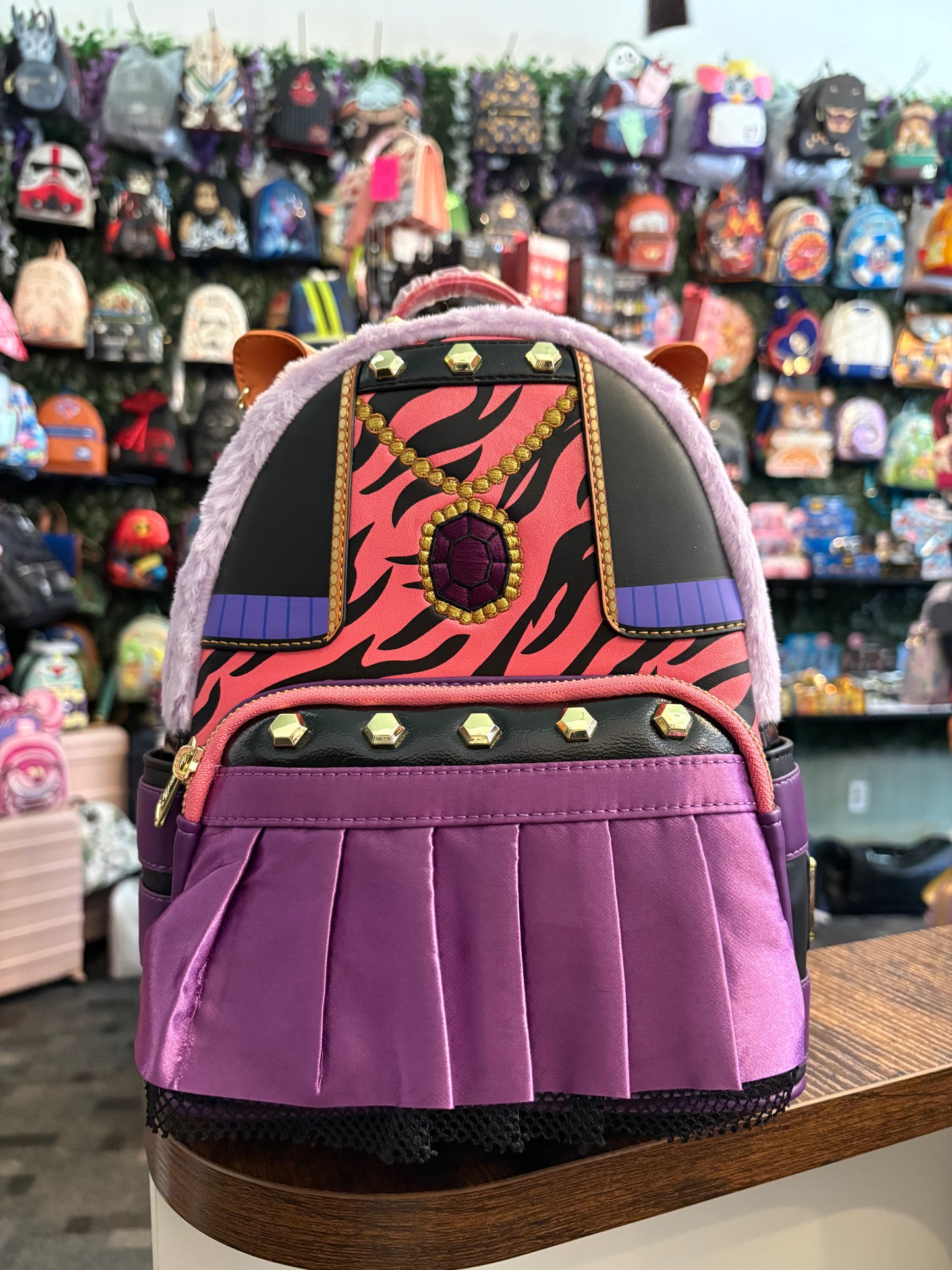 Loungefly Monster High Clawdeen Wolf mini Backpack