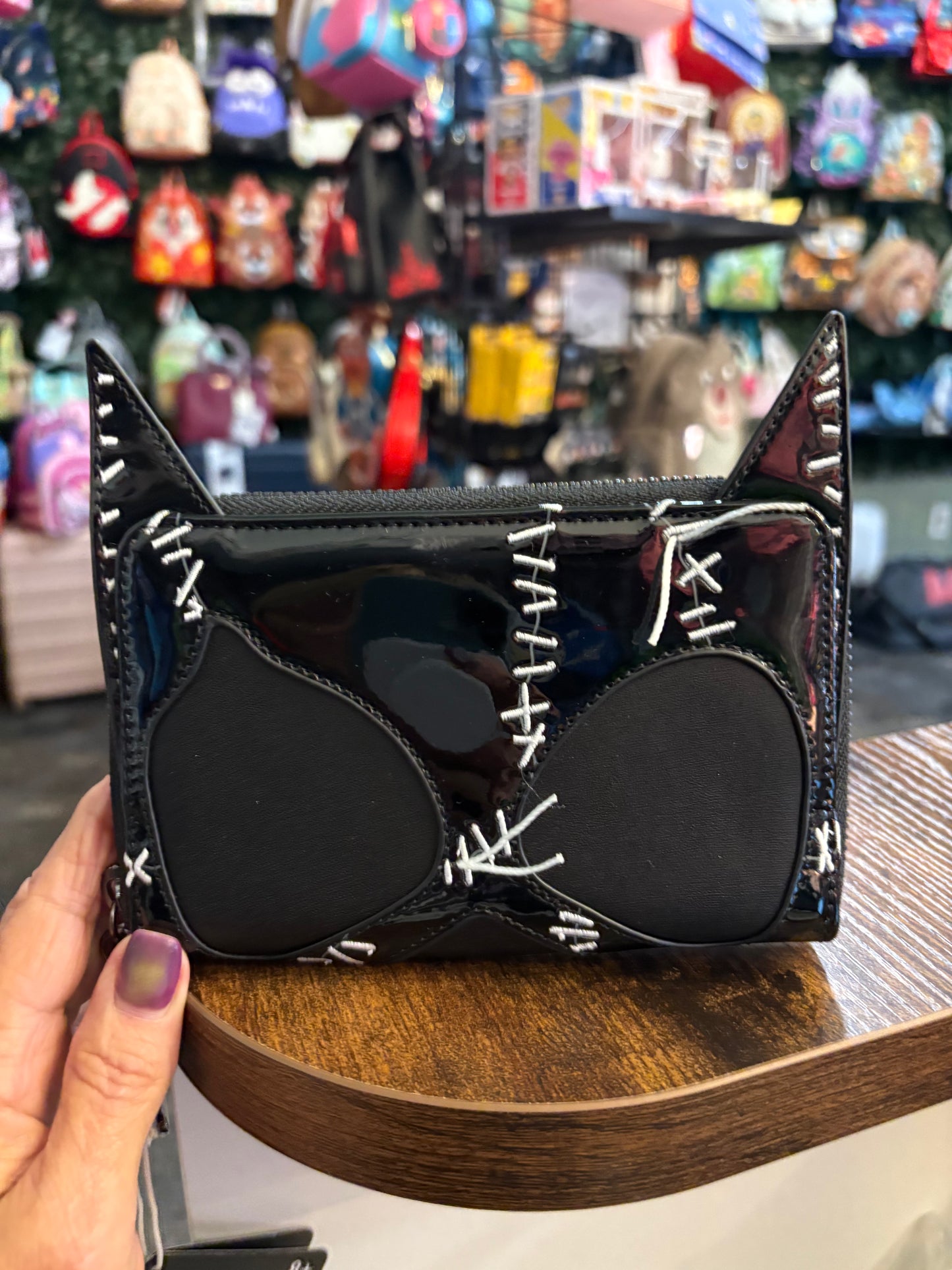 Loungefly Warner Brothers DC Cat Women Returns limited Edition zip around wallet