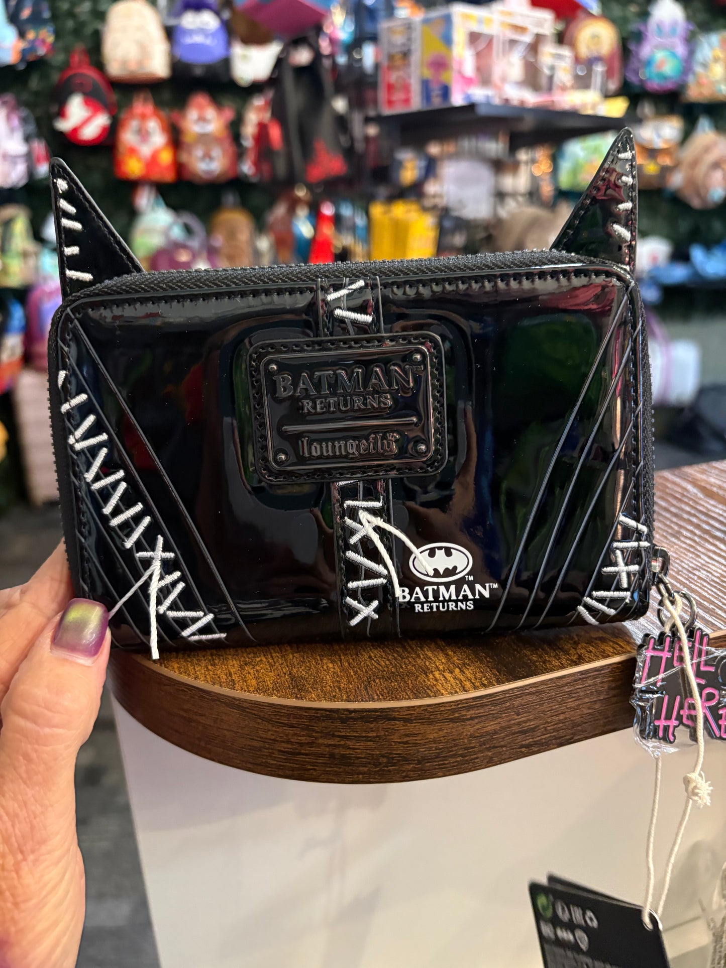 Loungefly Warner Brothers DC Cat Women Returns limited Edition zip around wallet