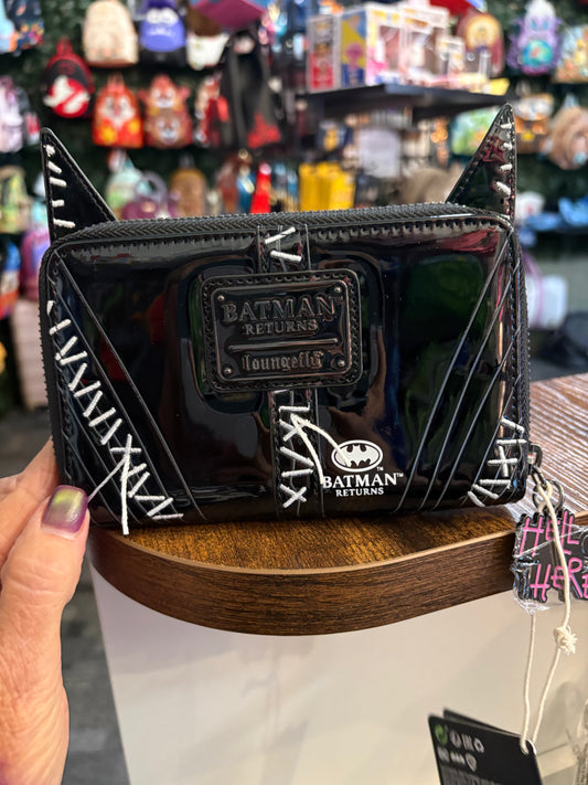 Loungefly Warner Brothers DC Cat Women Returns limited Edition zip around wallet