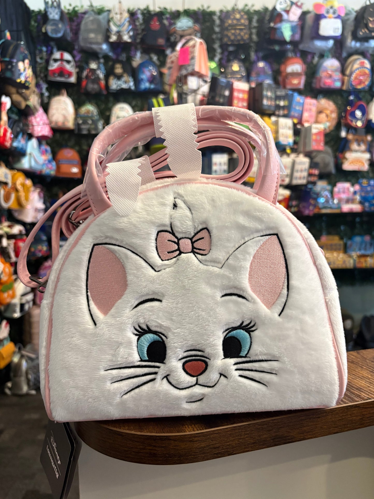 Loungefly Soft Tag Aristocats Maris Dome White Furry Crossbody