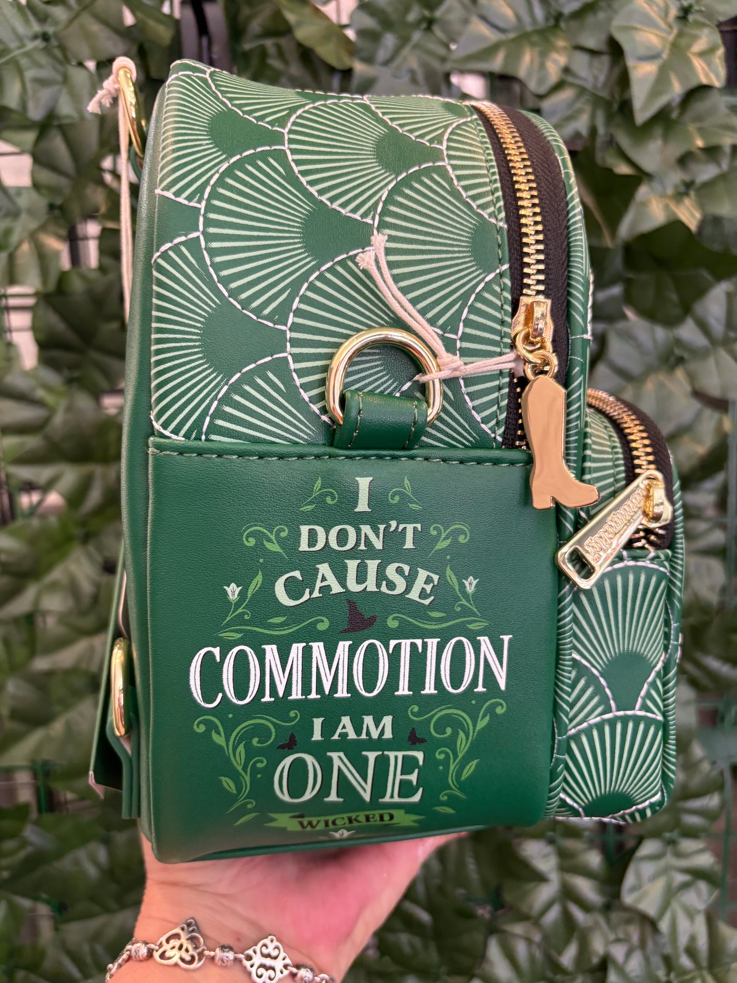 Universal Wicked Elphaba convertible Green Crossbody