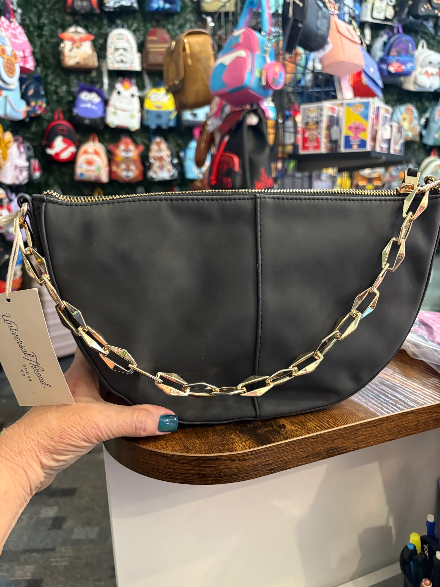 Universal Threads black purse
