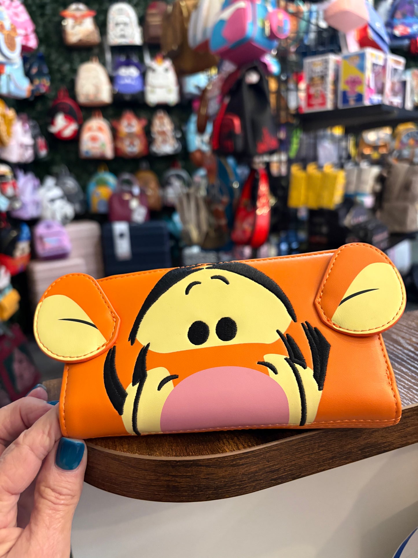 Loungefly Tigger flap wallet